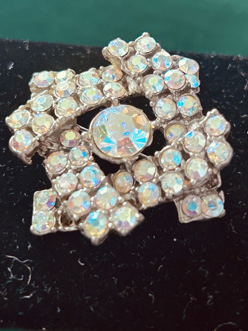 Aurora Crystal Cluster Brooch - Iridescent Clear